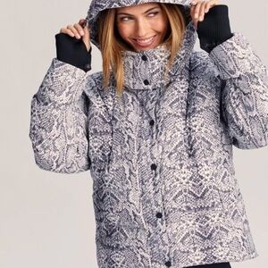 Varley Highland Puffer Jacket, Size XS